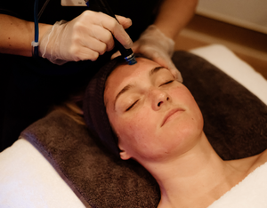 Black Friday Offer | Book a Signature Hydrafacial, Receive a Deluxe Hydrafacial with Skin Booster and LED